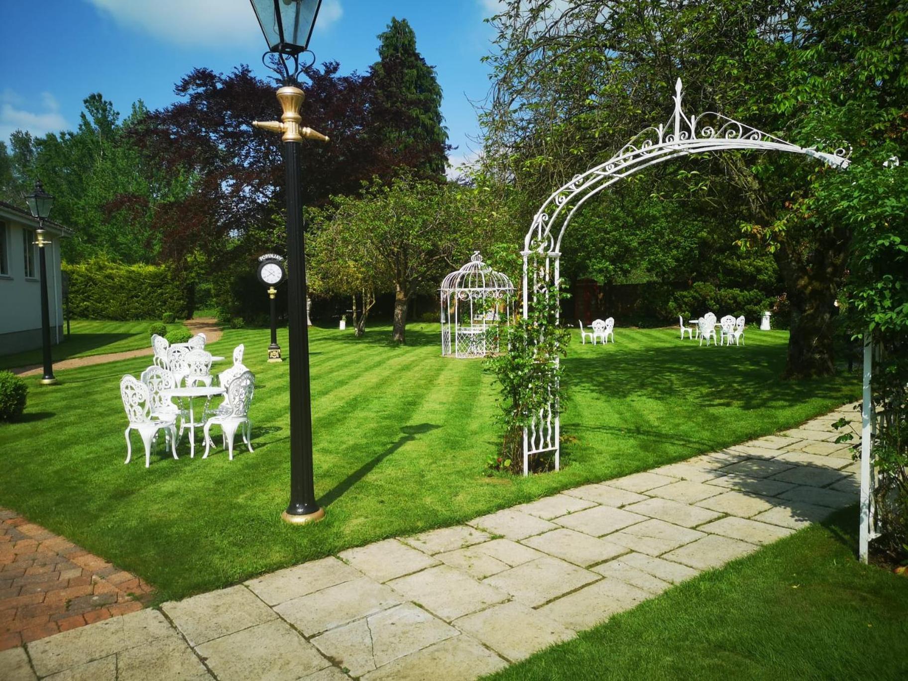 The Popinjay Hotel Larkhall  Bagian luar foto